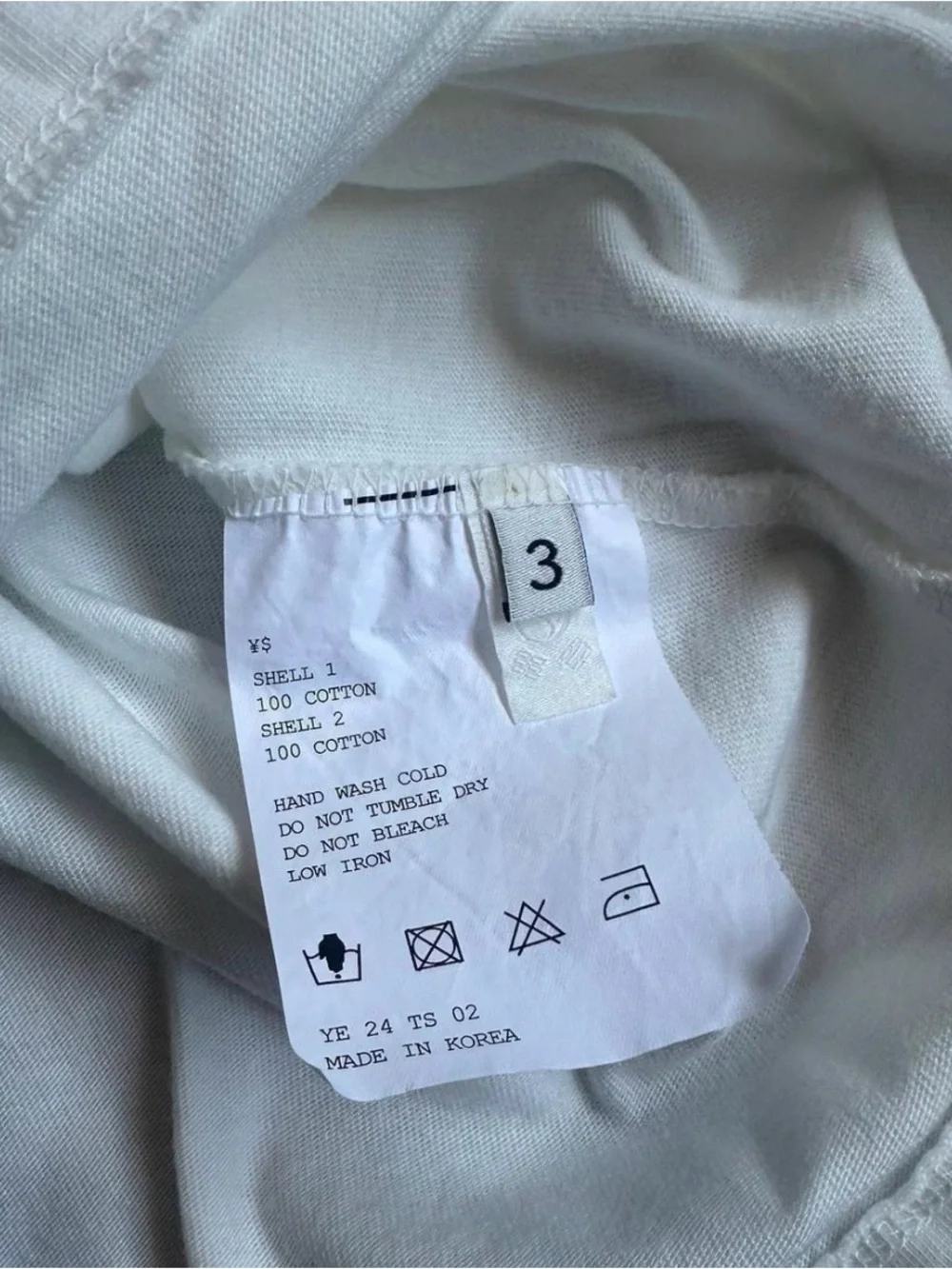 YEEZY VULTURES KOREA EXCLUSIVE II TSHIRT 